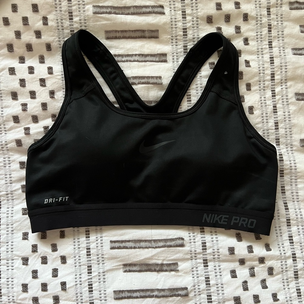 nike pro sports bra